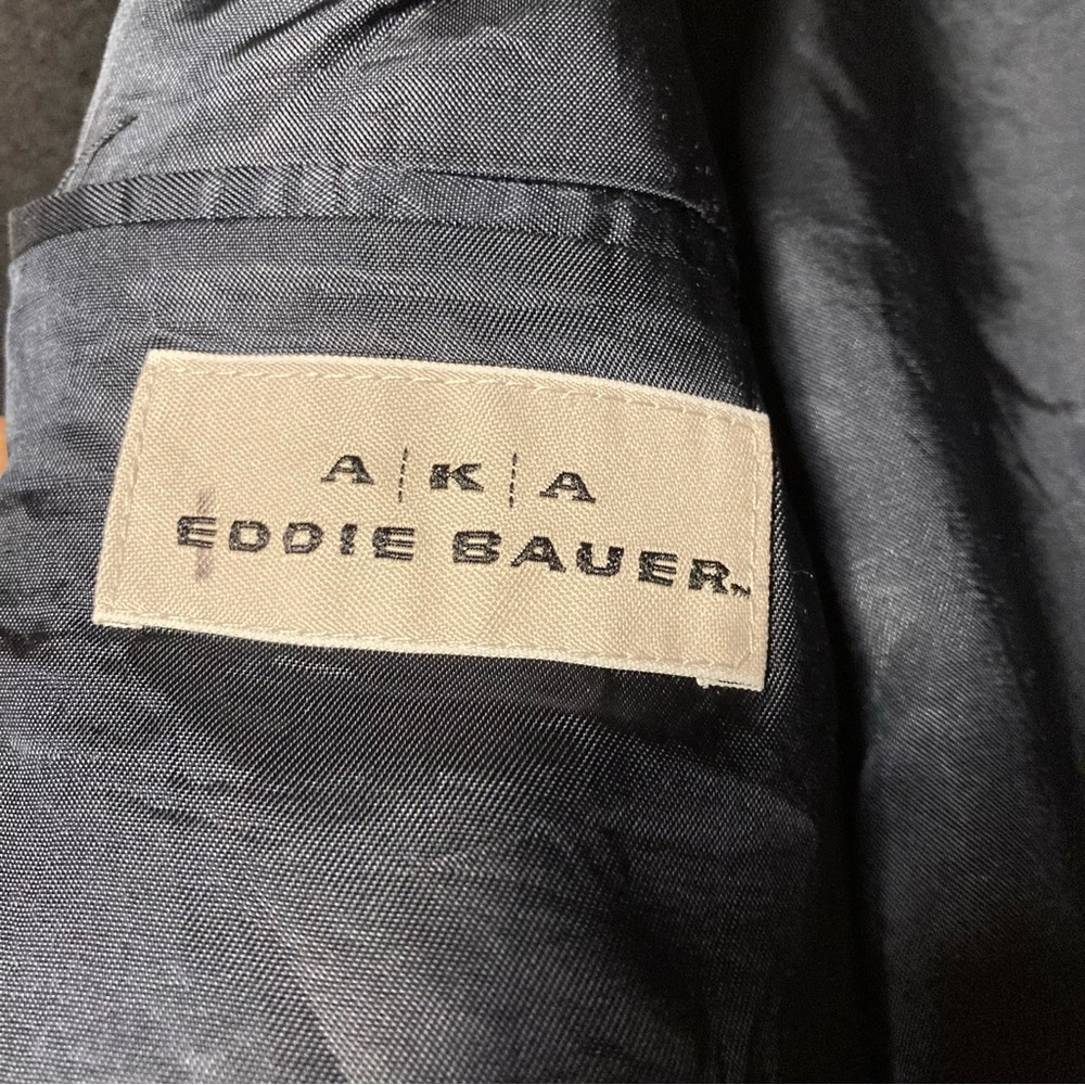 Men’s Black AKA Eddie Bauer Camel Hair Coat 38R w/ 2 Front Pockets and 2 Inside - Picture 11 of 14